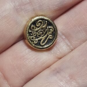 **Sale** Vintage Collectible Weight Watchers 10 Gold Tone Metal Pinback Lapel